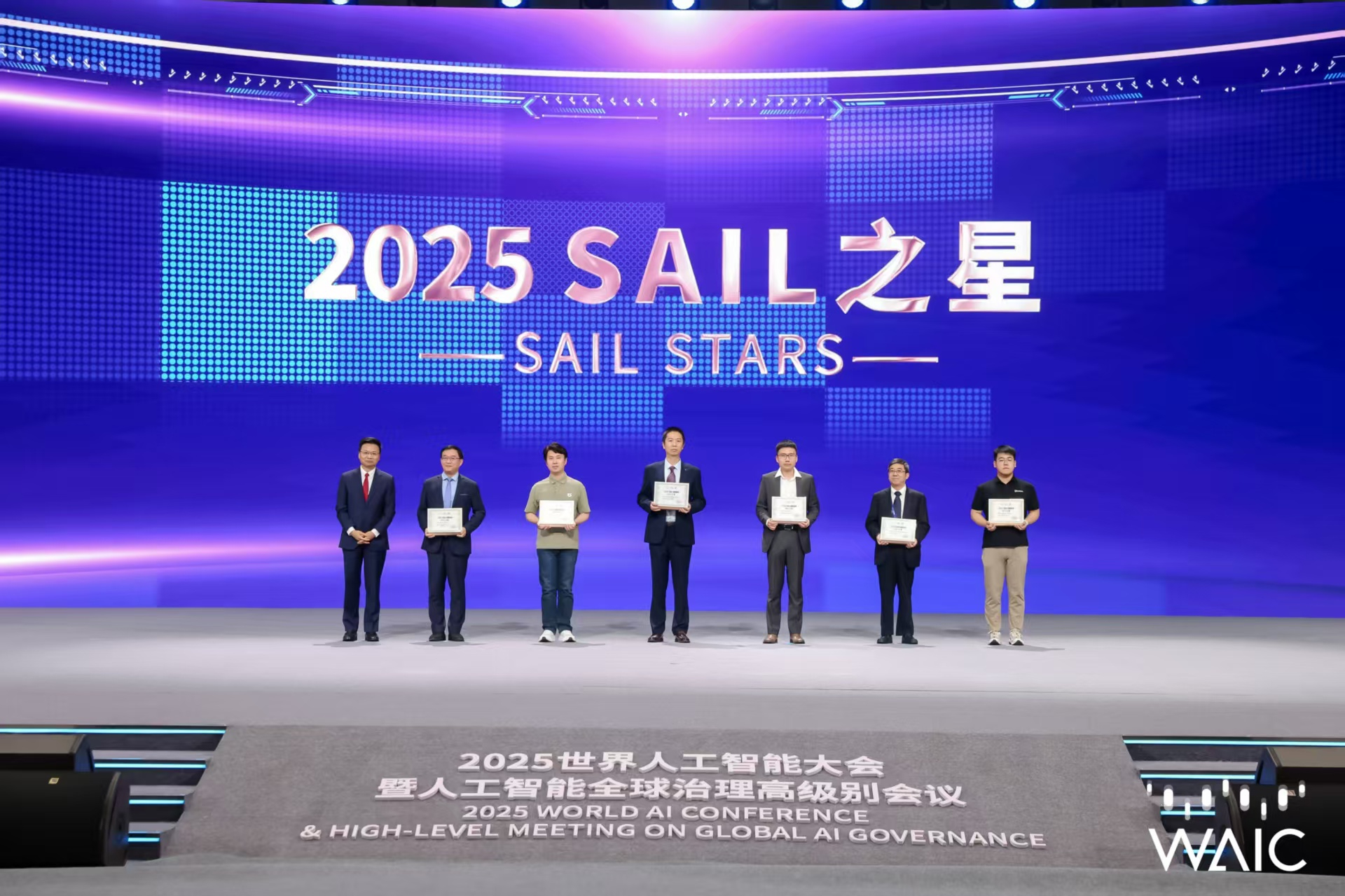 LD乐动官网-博世智能混动热泵全屋气候舒适解决方案首秀AWE2026，以AI定义四季舒适家居新范式
